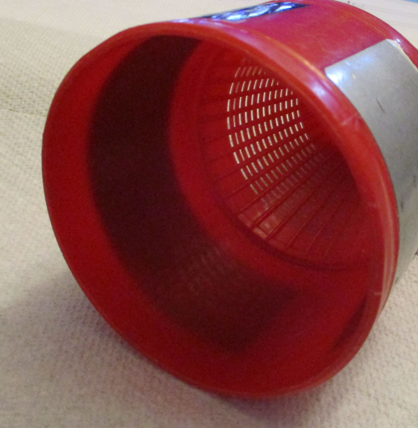 Cap Regulator Red