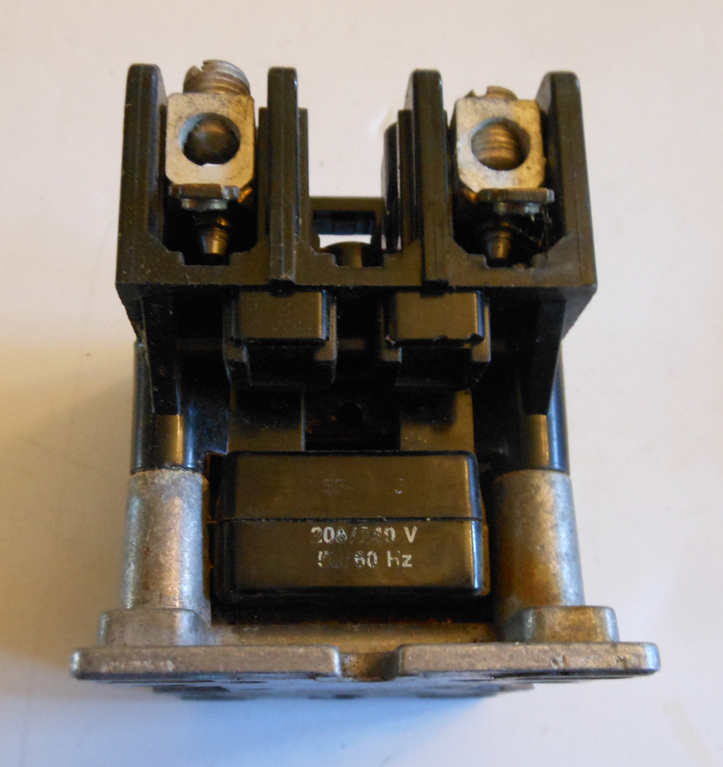 Contactor 240V