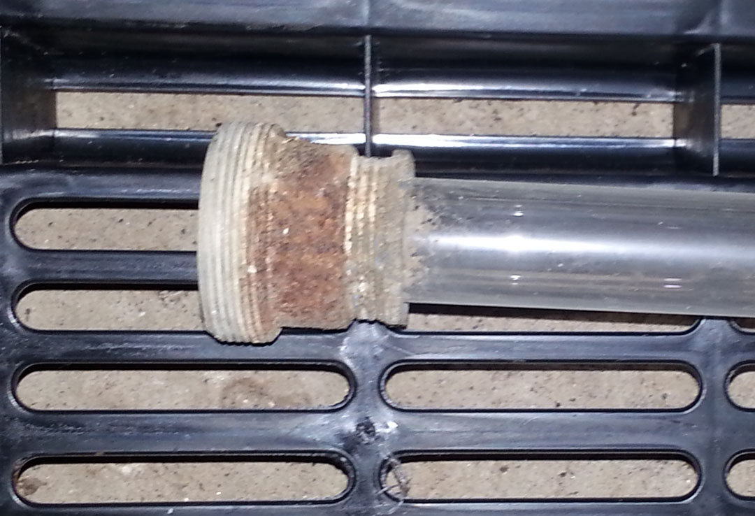 Pipe Glass 1", 82 3/4"L