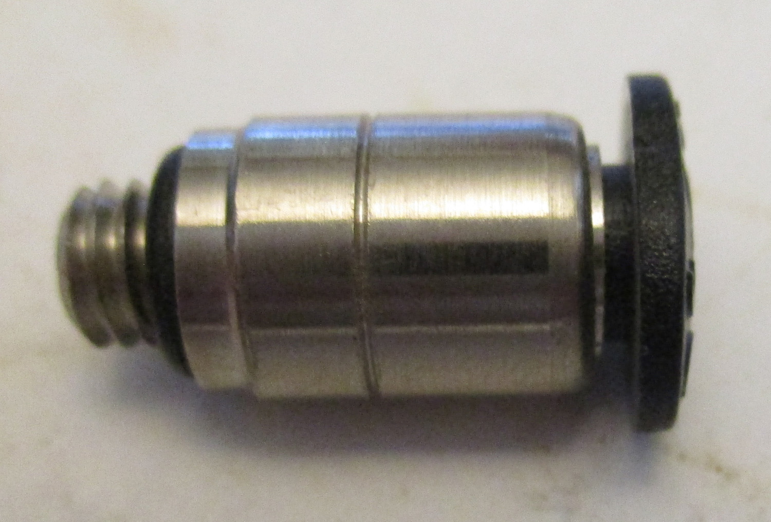Fitting, Compact Straight Slip Fit 5/32" x 10-32" UNF 3 Fitting, Compact Straight Round 5/32" x 10-32" UNF