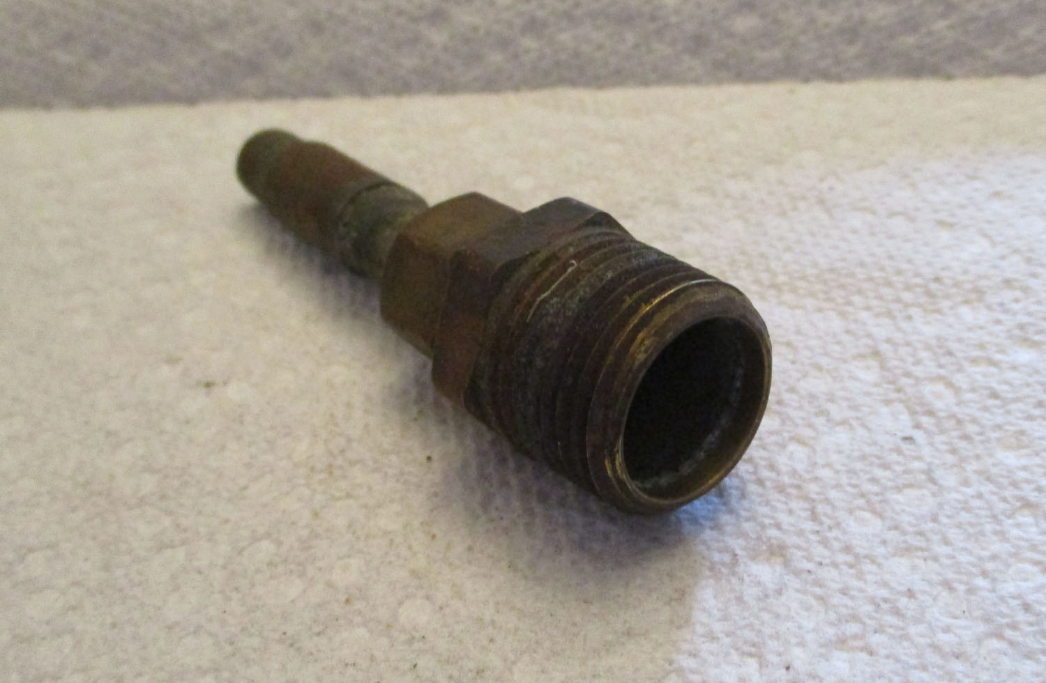 Connection Air Nipple Threaded 3"L