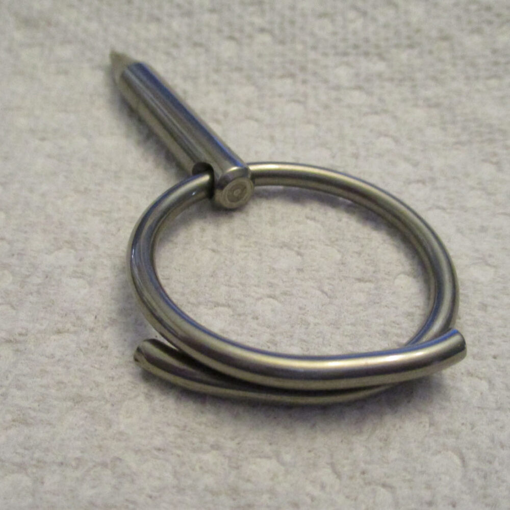 Pin 1 1/2"L Locking with Ring