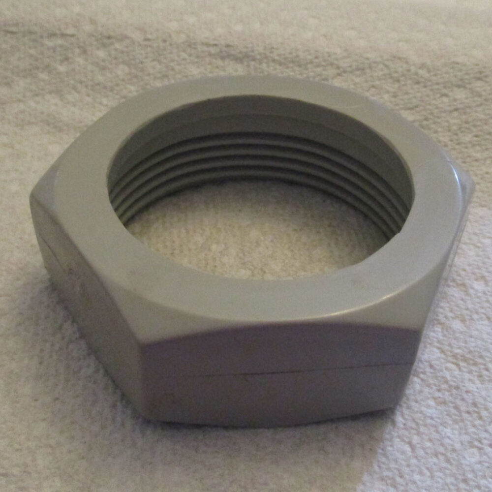 Nut Female Plastic Mueller 30238, THD 2 1/2"ID
