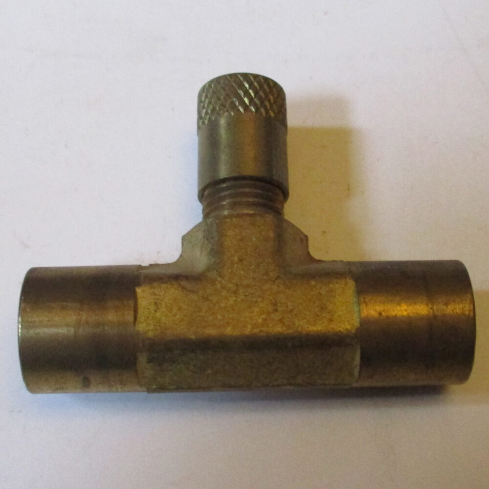 Tee With Valve And Cap