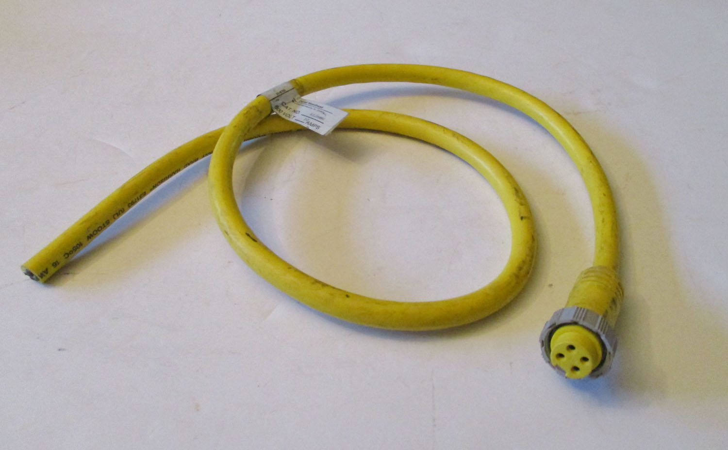 Cable Comm 4-Pin Female Straight 600V 10 Amp