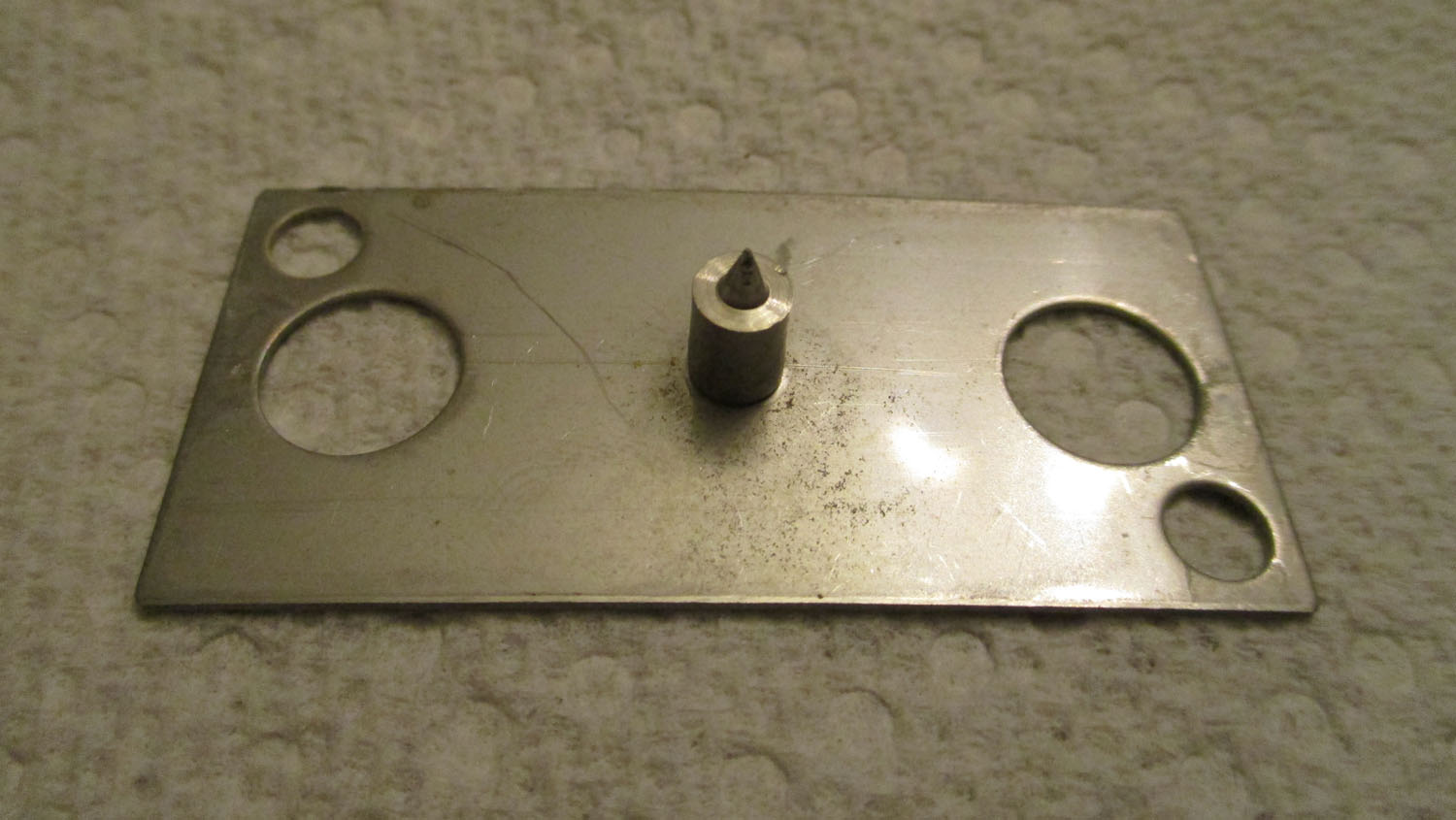 Plate Ground without Screws