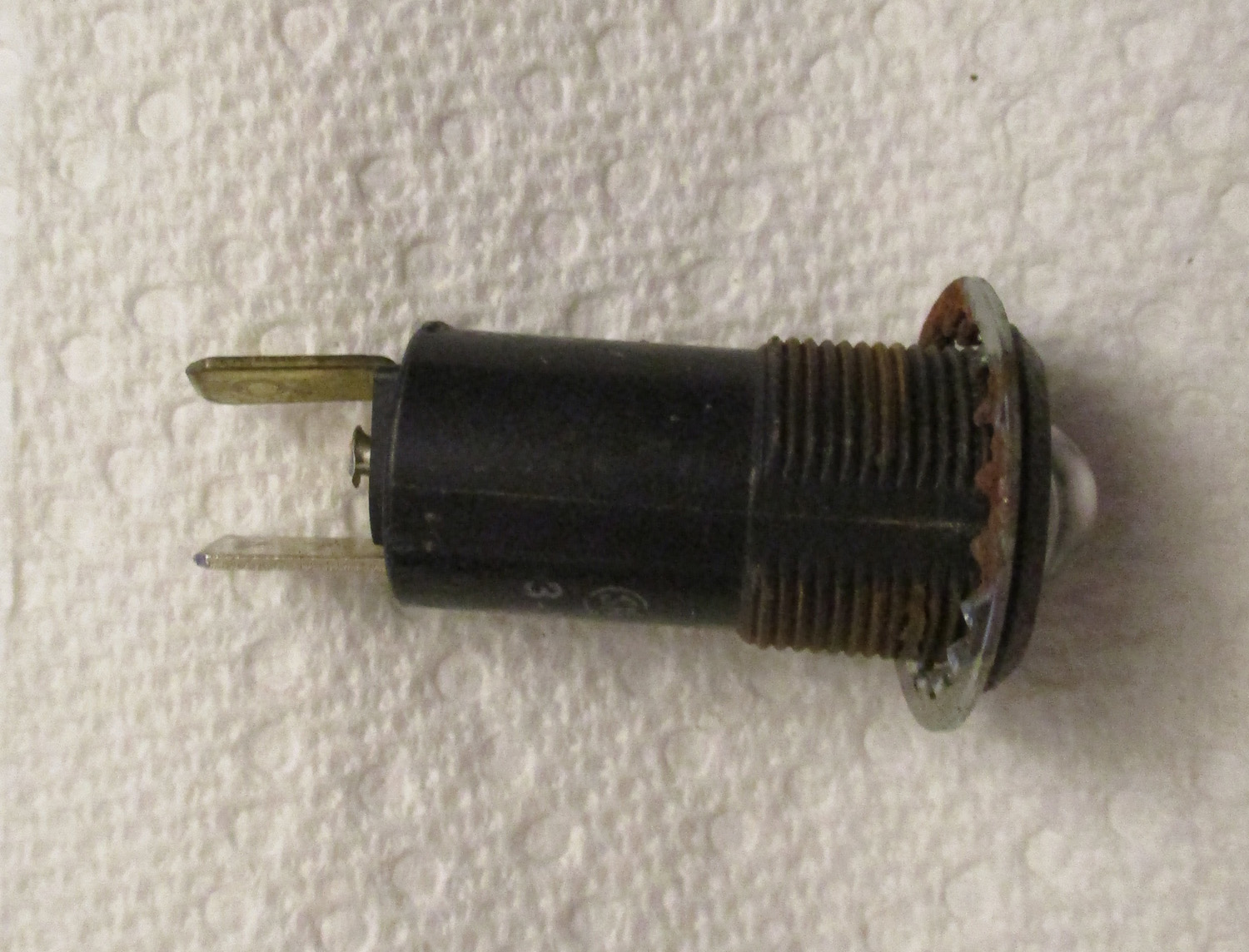 Light Holder 2 Prong 3W 125V 3 Light Holder 2 Prong 3W 125V