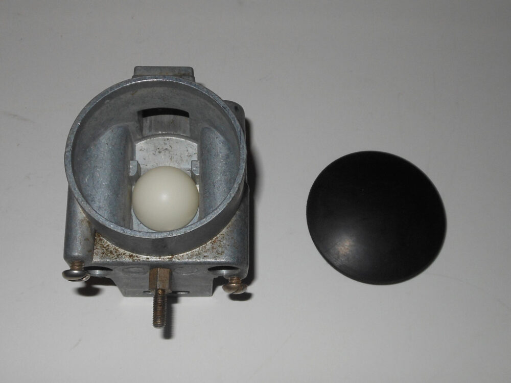 Stallcock Clamp-On Square W/Cap &Amp;Amp; Ball