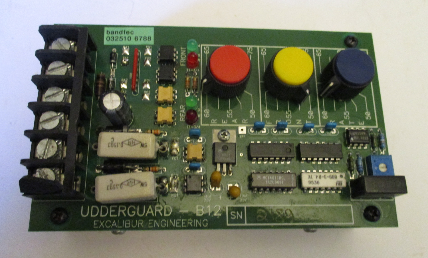 Board, Pulsation With Stand