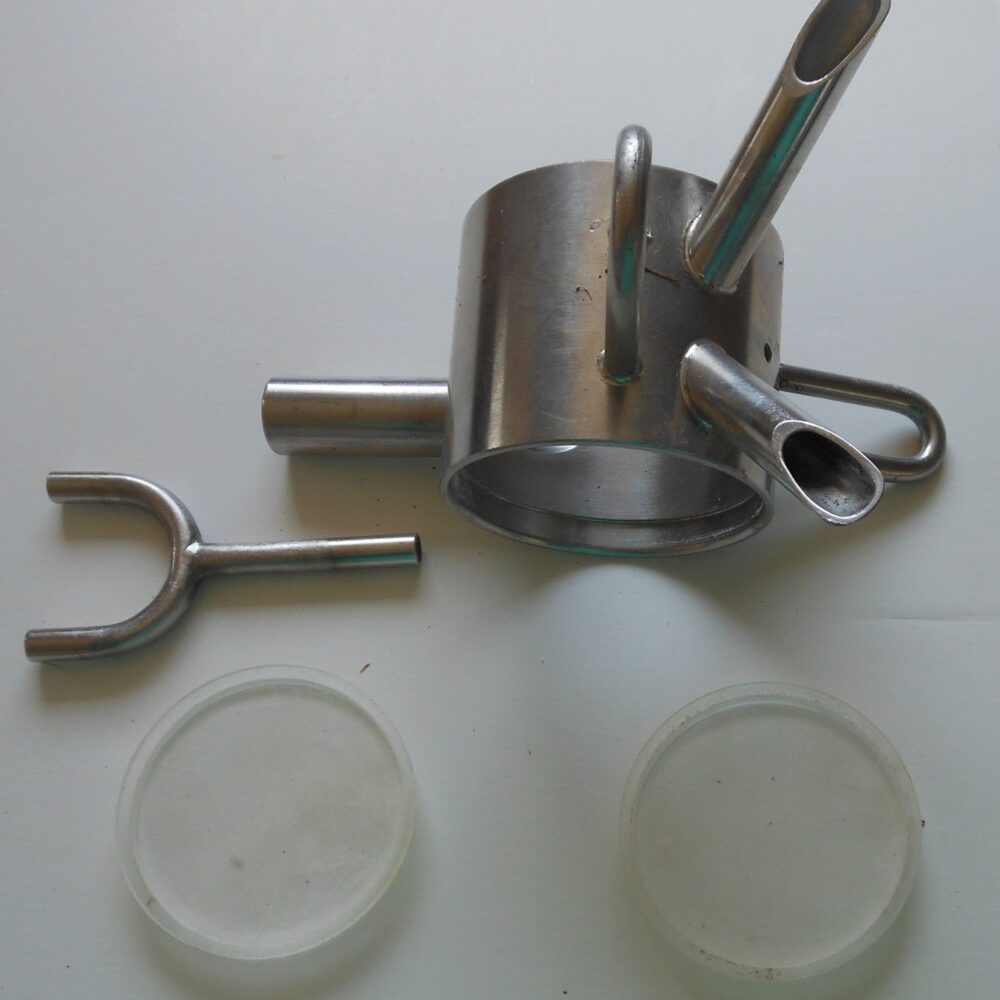 Stainless Steel Goat Claw With Side Windows