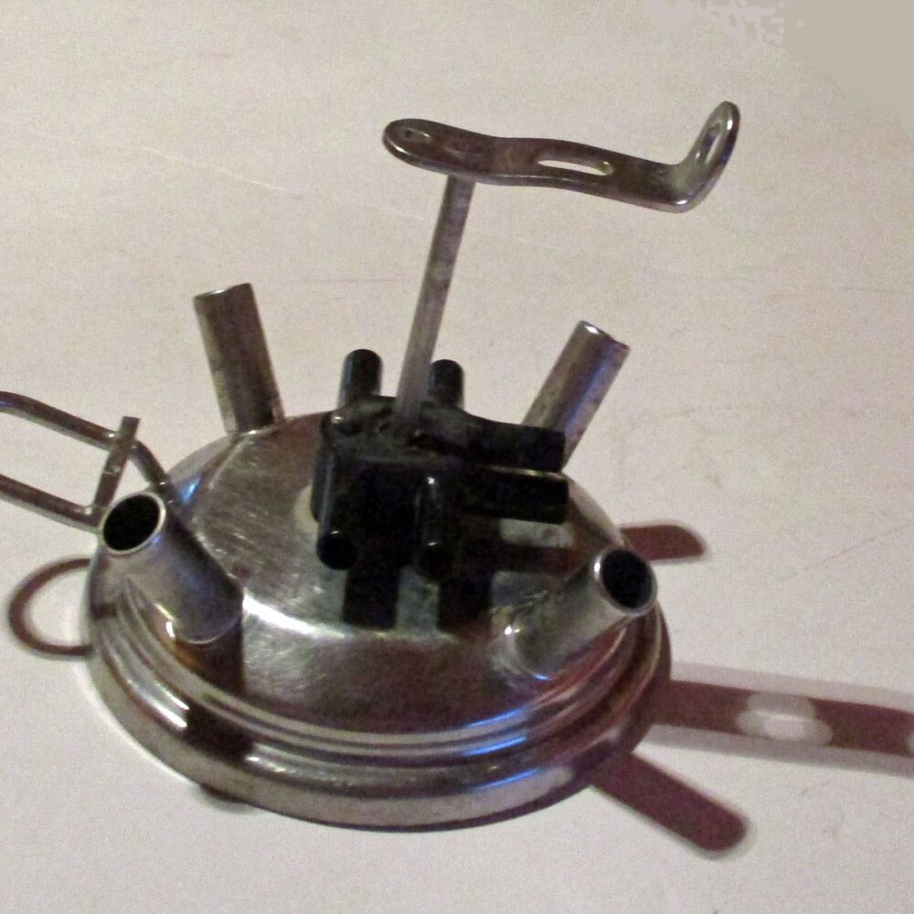 Lid Claw W/Air Divider, Hook &Amp; Bolt
