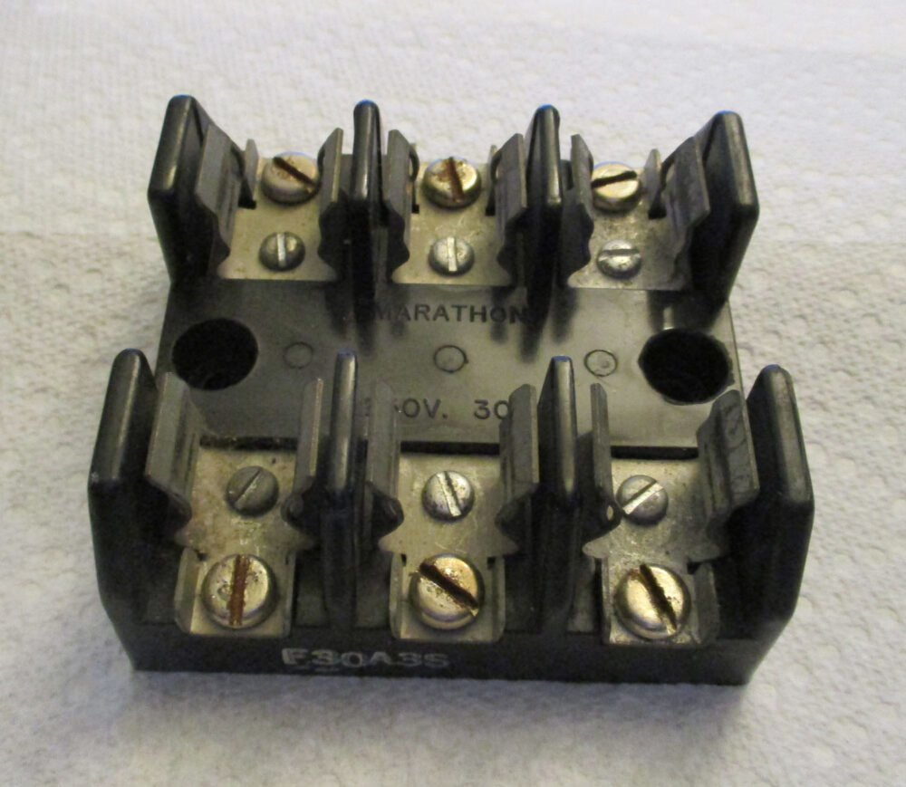 Fuse Block for Surge Receiver Panel - Dairy Train