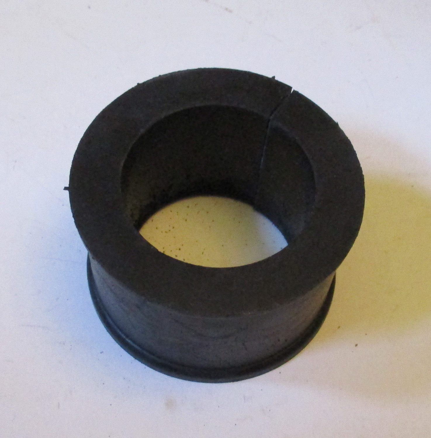Insulator, Rubber - 1 1/2" 3 Insulator, Rubber - 1 1/2"