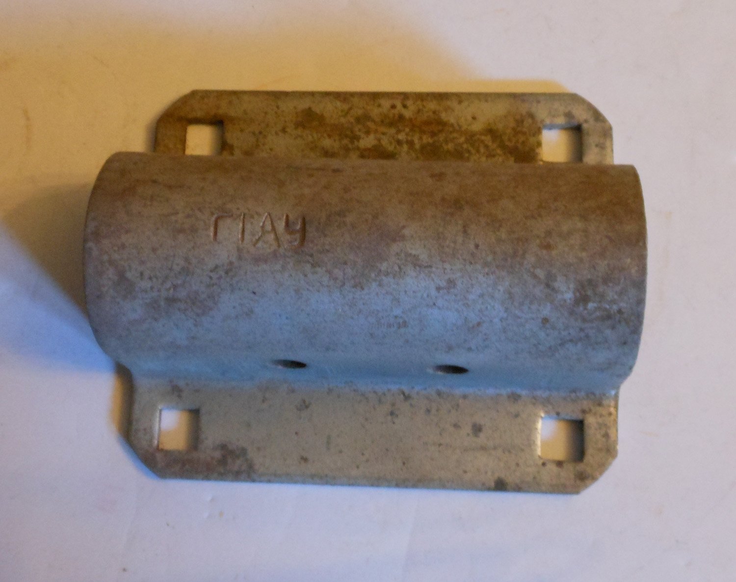 Clamp Half Metal Pipe 4 3/4&Amp;Quot;L