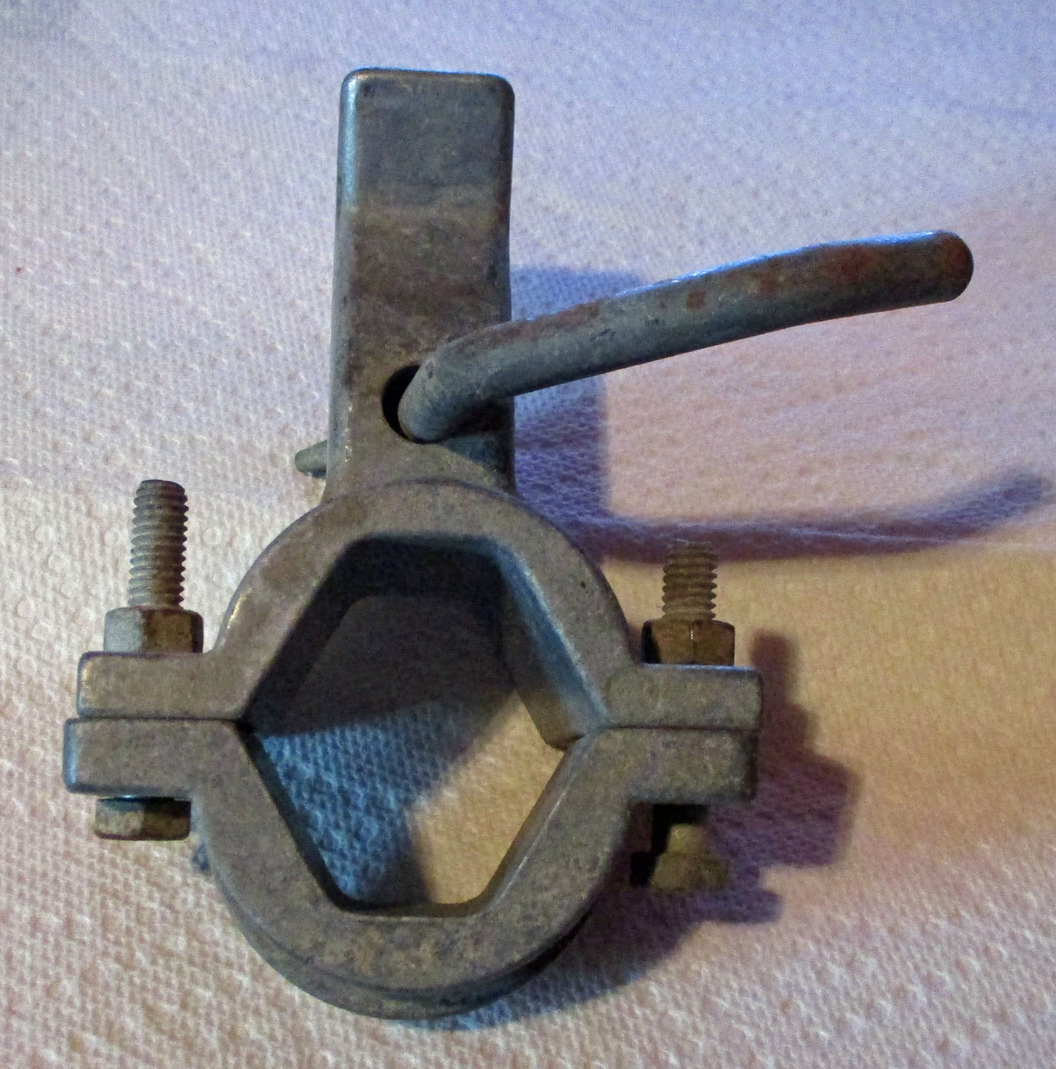 Clamp, Inside When Together 1 7/8&Amp;Quot;L X 1 7/8&Amp;Quot;W