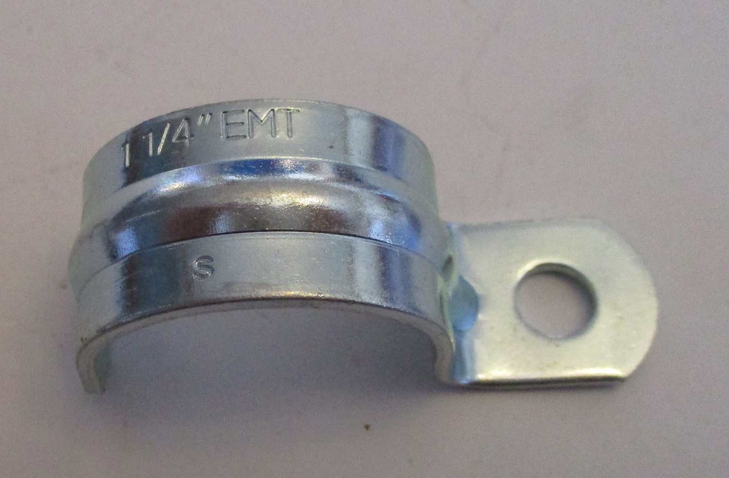 Strap One Hole 1 1/4&Quot;