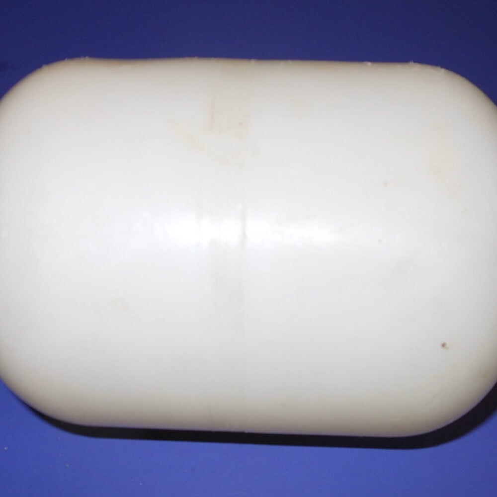 Float Plastic 6"L