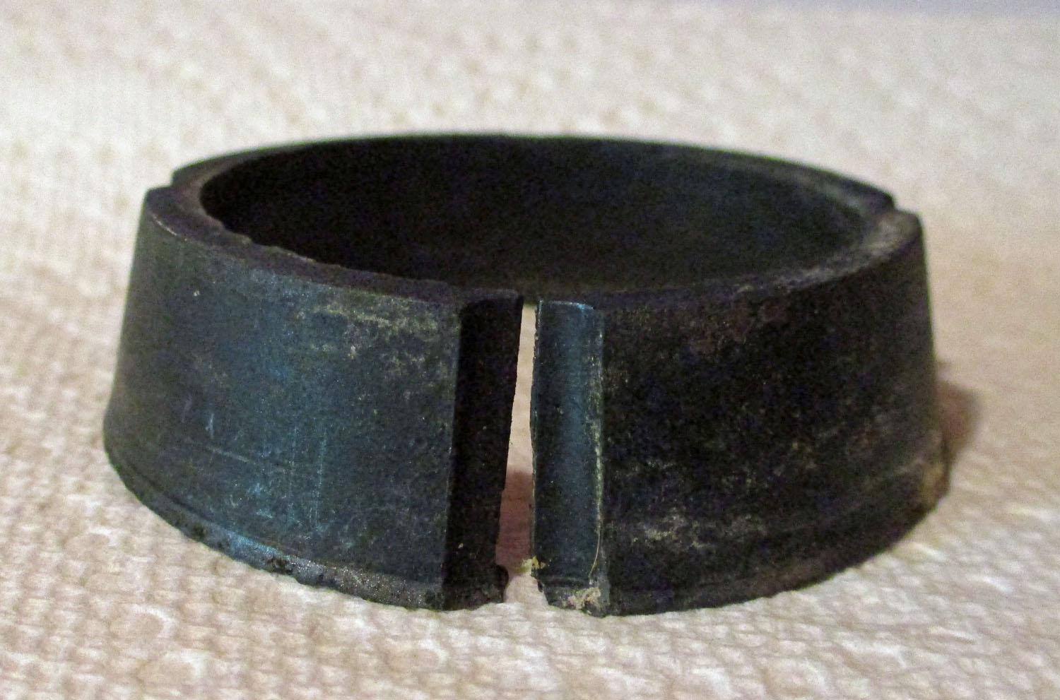 Pad Friction 2 3/16"-2 7/16"OD