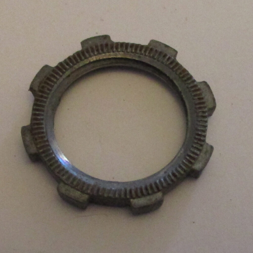 Locknut 1 1/8"OD with Tabs