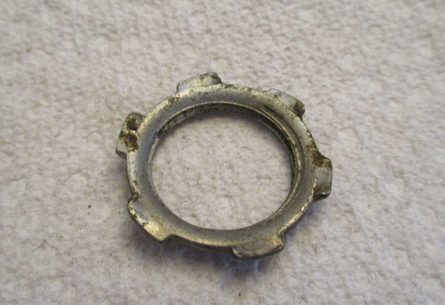 Locknut 11/16"ID 3 Locknut 11/16"ID