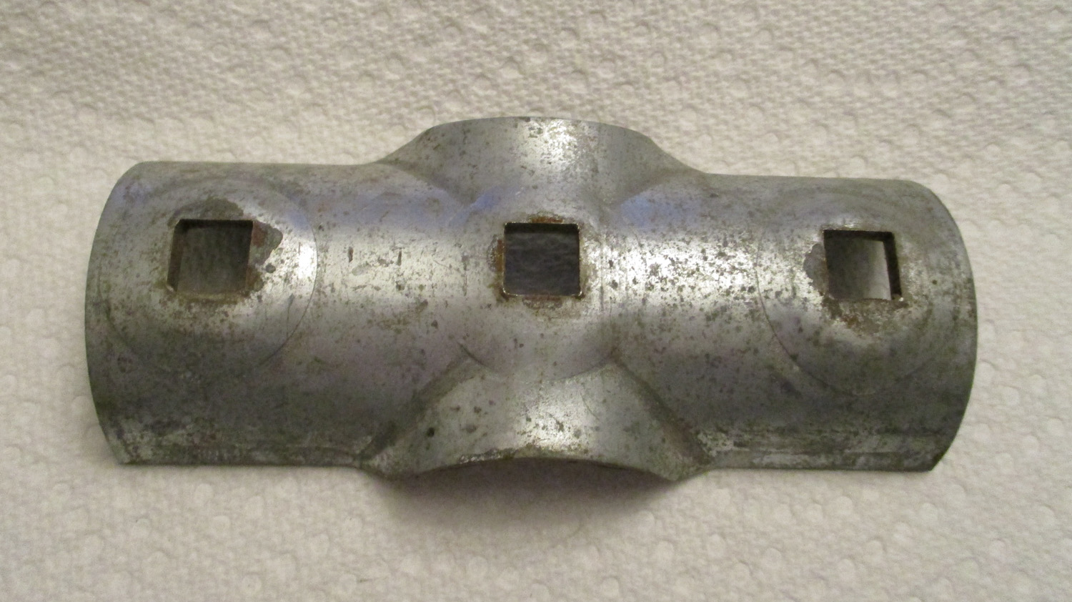 Clamp Half Hanger For 1 1/2&Quot; Pipe 5&Quot;L