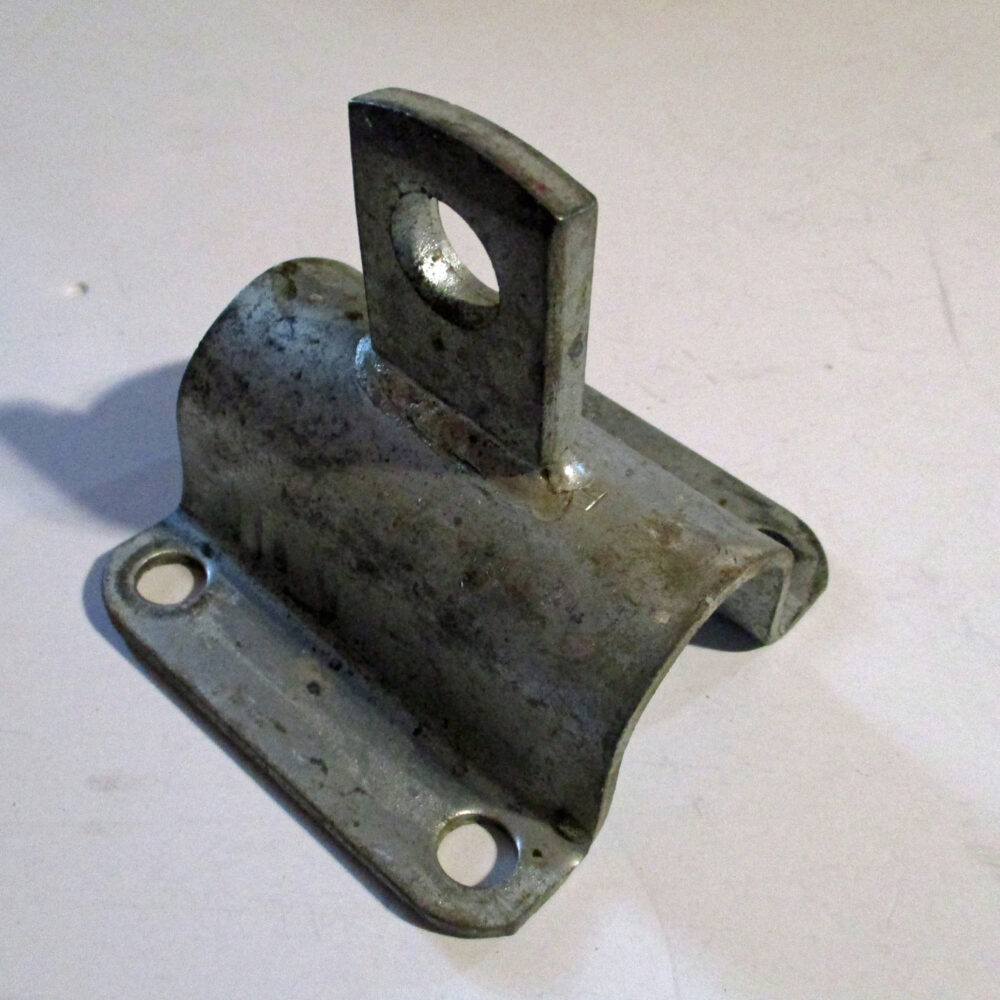 Clamp Half 4&Quot;L For 1 1/2&Quot; Pipe W/Top Loop