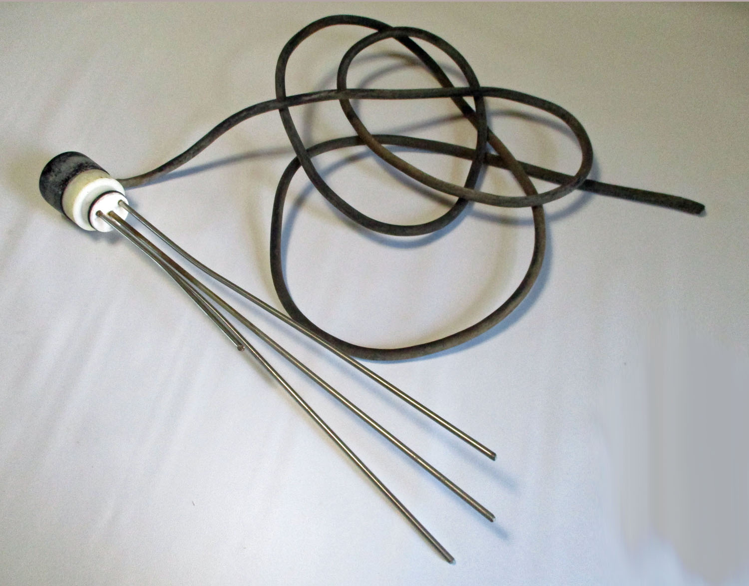 Cap & Cover w/ 4 Probes 15 3/4"L & 15 1/2"L & 15"L & 8"L 3 Cap & Cover w/ 4 Probes 15 3/4"L & 15 1/2"L & 15"L & 8"L