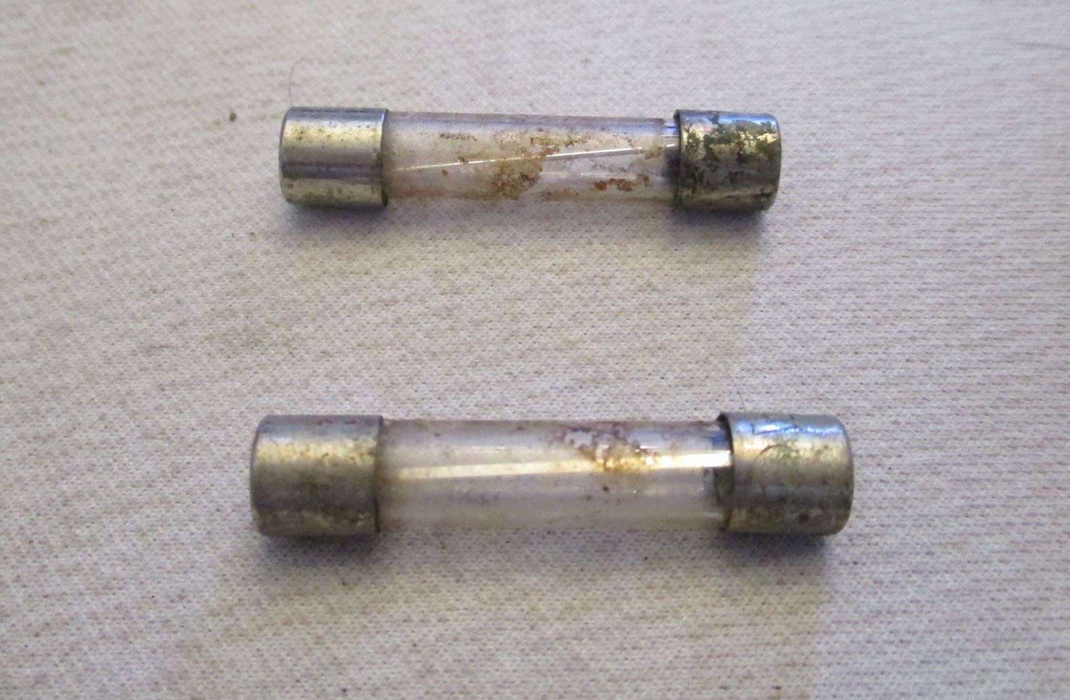 Fuse Cartridge 32V, 1 3/16&Quot;L Pkg Of 2