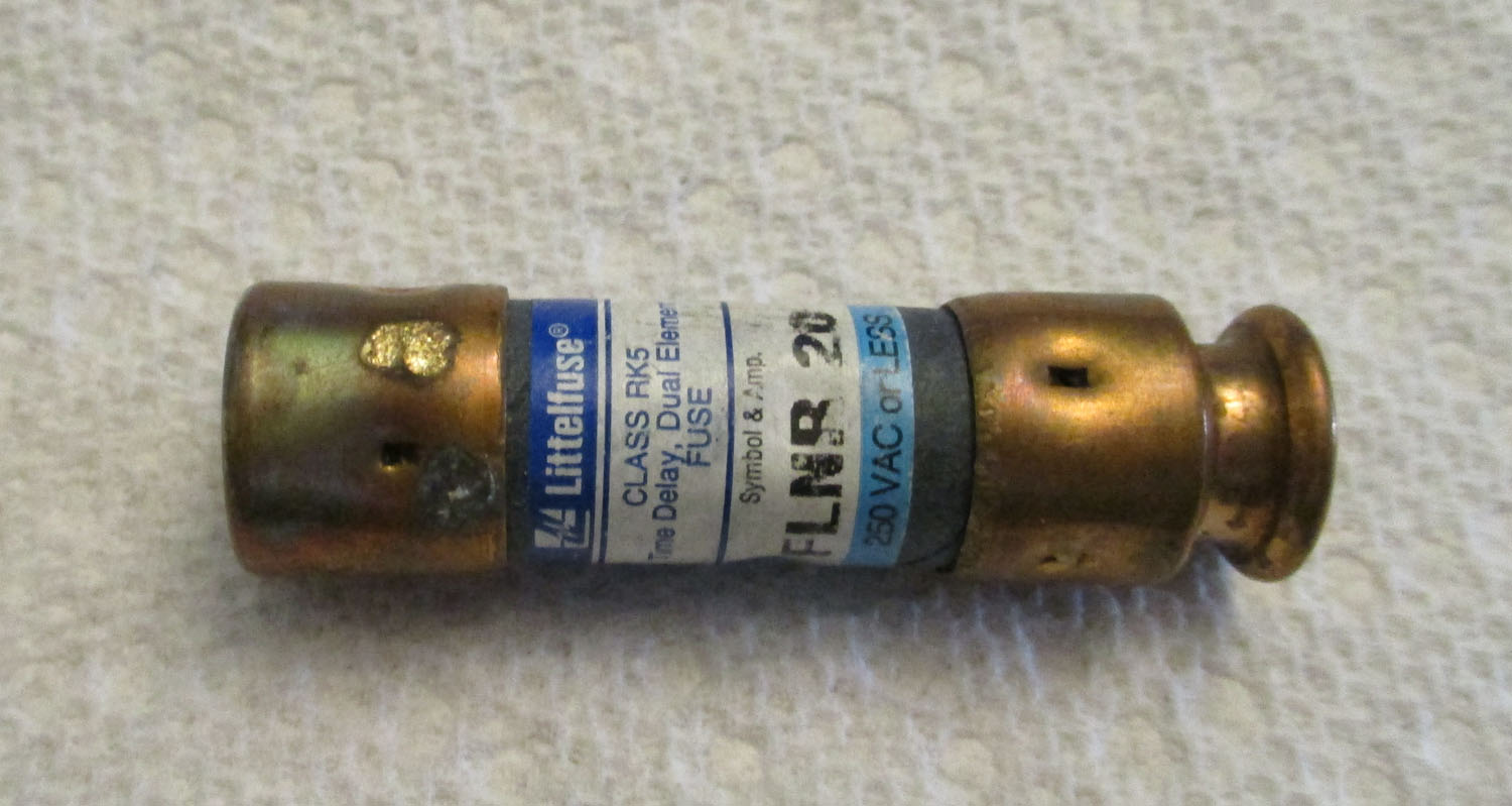 Fuse Cartridge Time Delay Dual Element 250Vac 20Amp 1 11/16&Quot;L