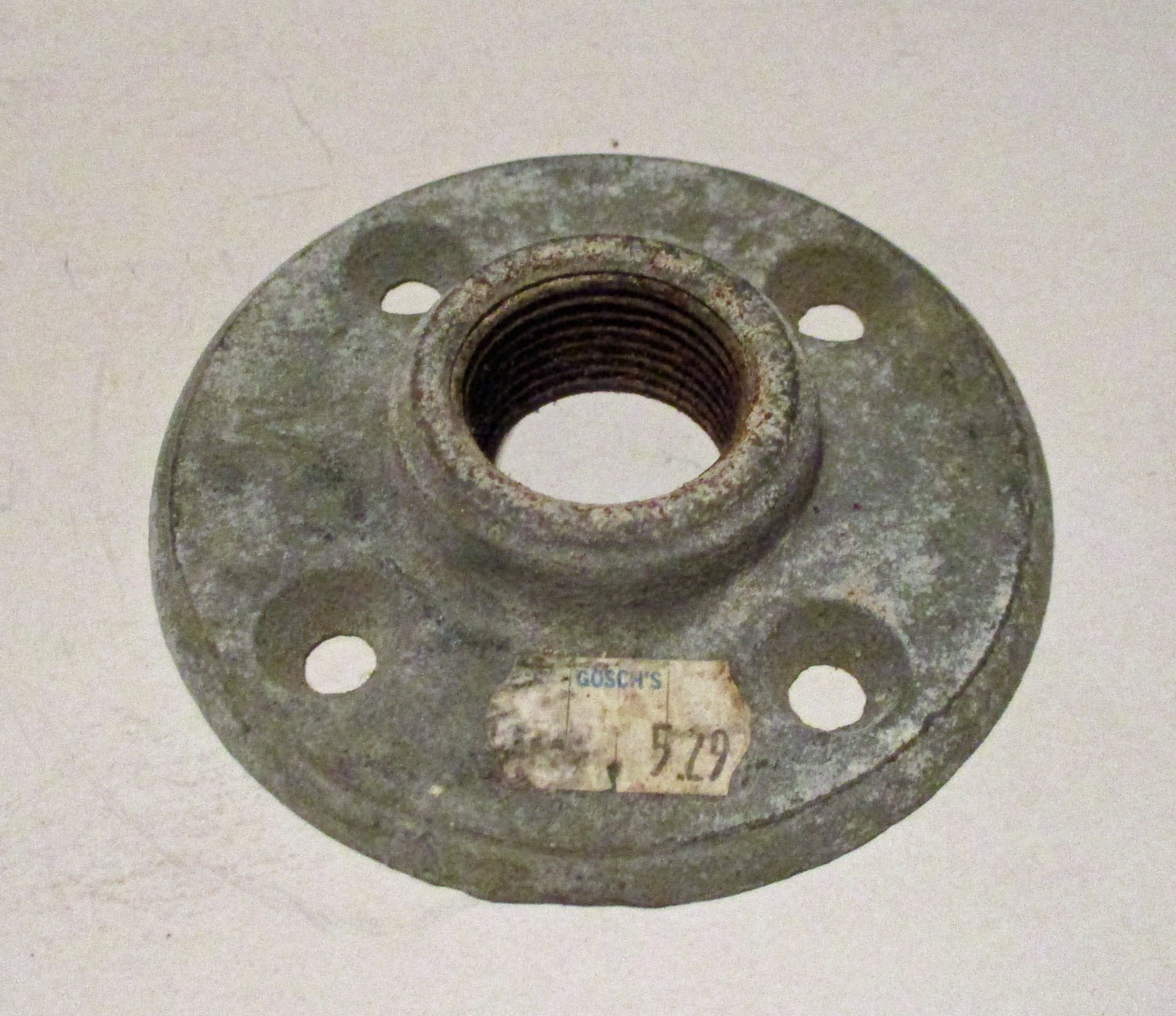 Threaded Pipe Mount 3 Mount Ceiling Light