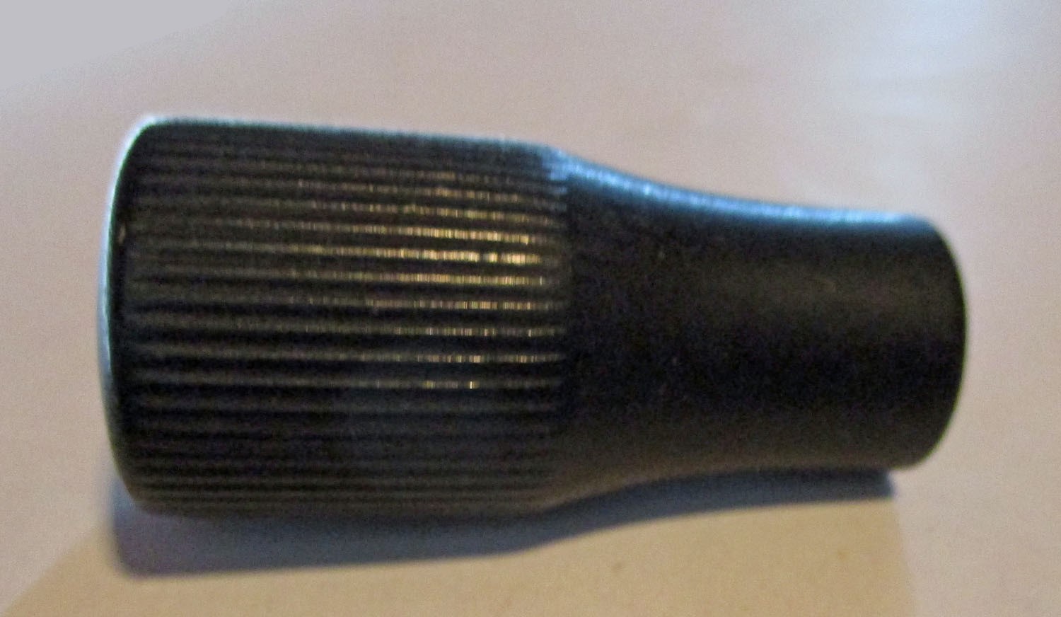 Knob 1 1/2"L