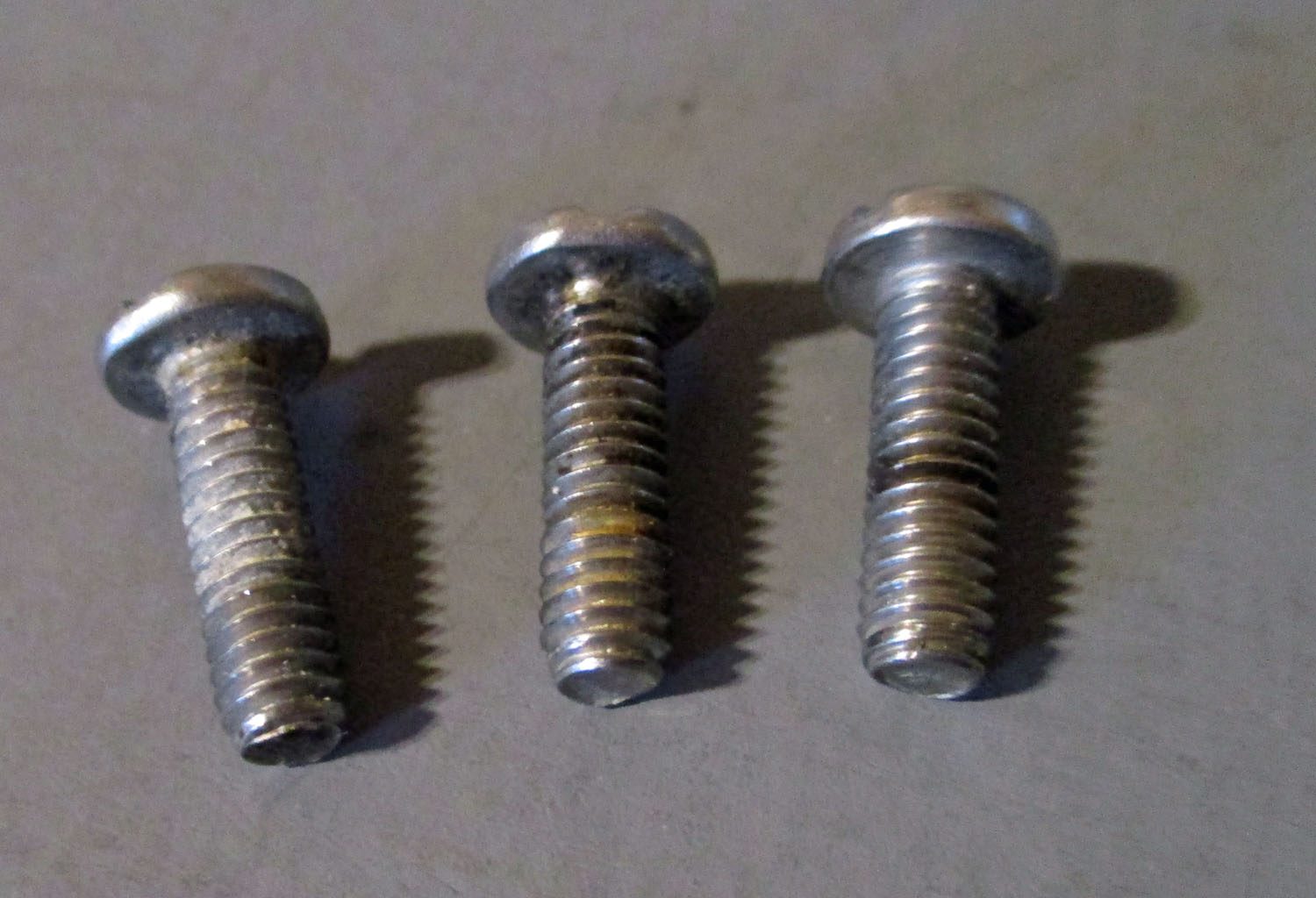 Screw, Pn Sl, 5/8&Amp;Quot;L #8-32 Thd Sz, Pkg./3
