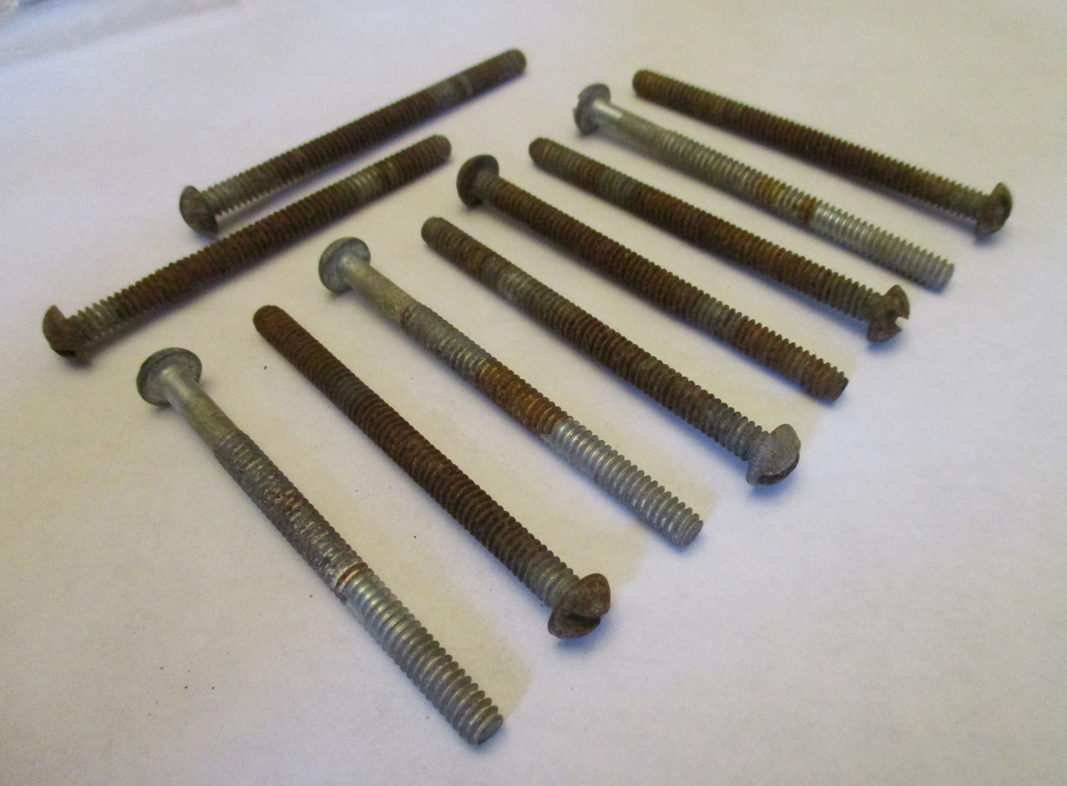 Screw, RH SL #10-24 THD SZ, 2 5/8"L, Pkg./10 3 Screw, RH SL #10-24 THD SZ, 2 5/8"L, Pkg./10