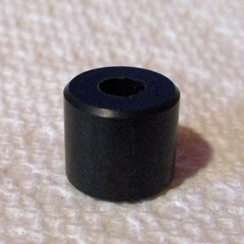 Insulator/Spacer Black 3/8"L