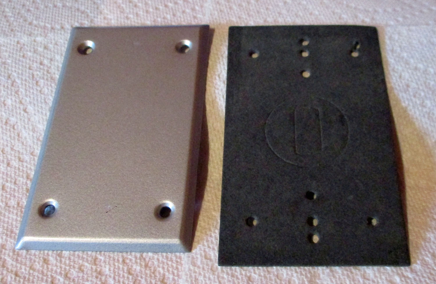 Plate Cover &Amp;Amp;Amp; Insulator 4 1/2&Amp;Amp;Quot;L