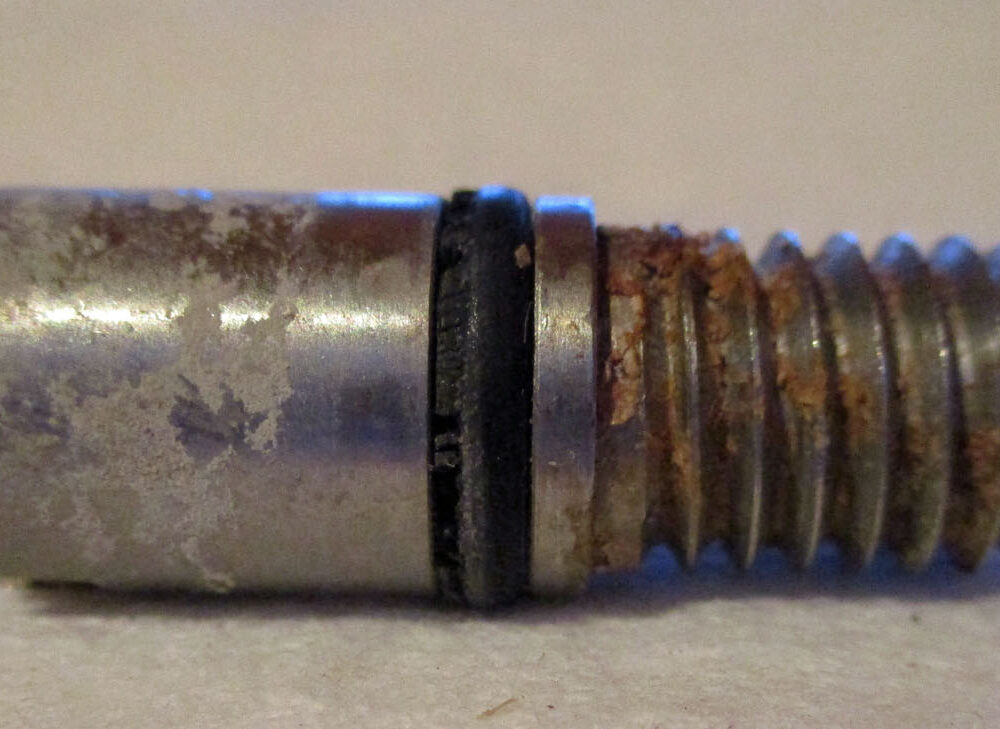 Screw Set Slotted 1 1/8&Quot;L