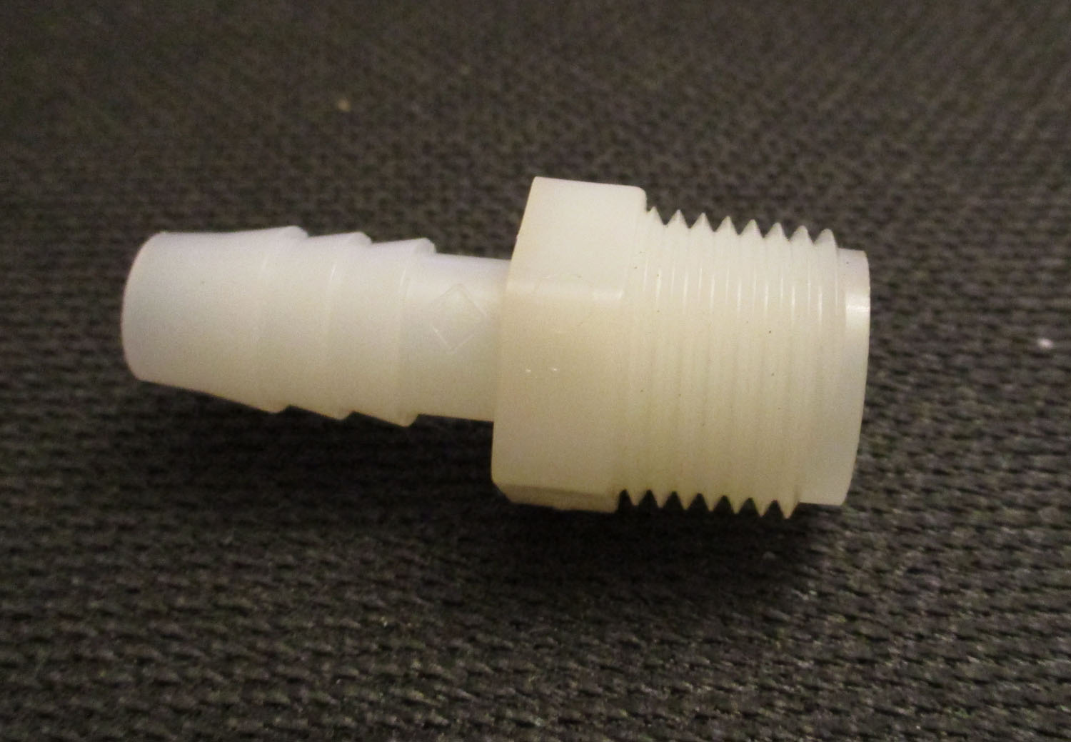 Nipple Barbed 3/8" with Threaded End 3 Nipple Barbed 3/8" with Threaded End