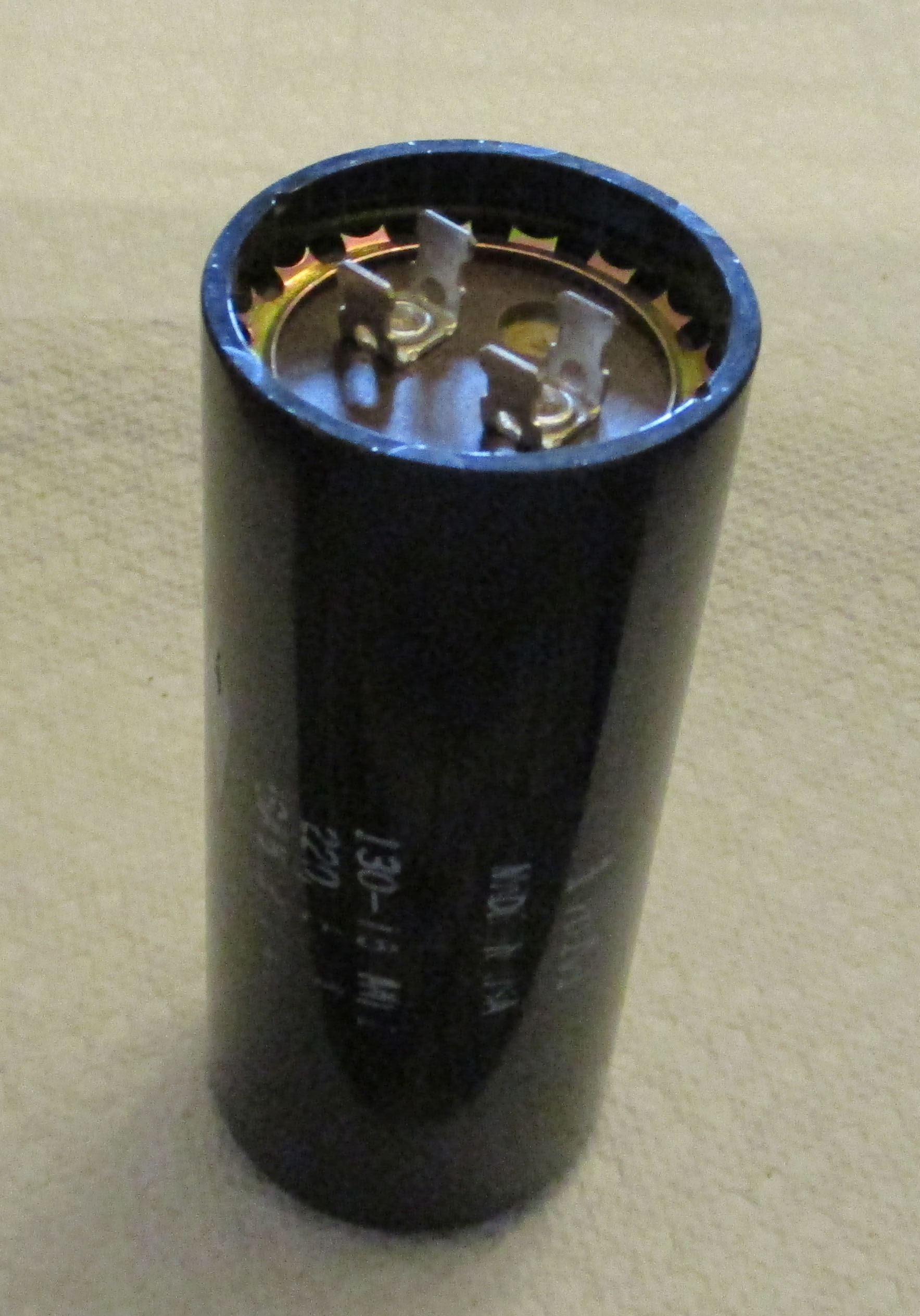 Capacitor Start 130-150Μf 220Vac